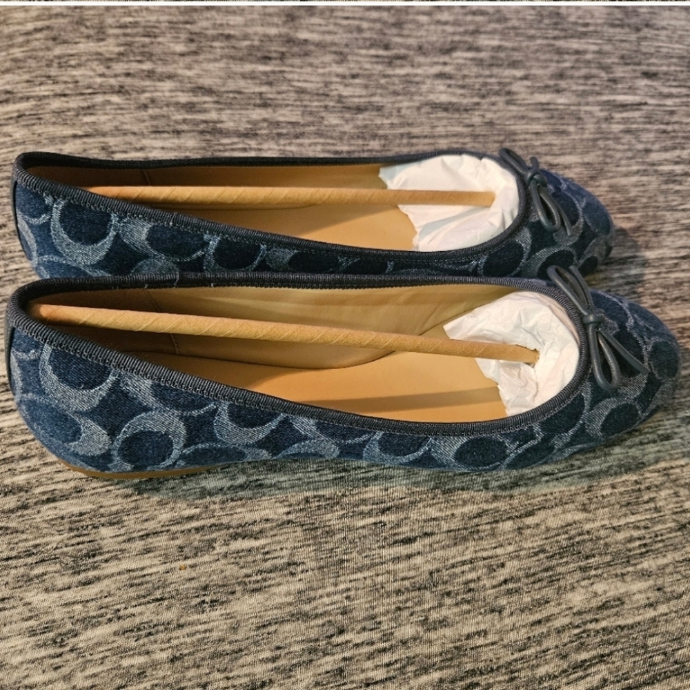 Coach shoes - Picture 3 of 6